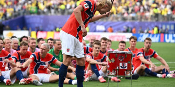 Doblete de Halaand deja fuera a Brasil del Mundial