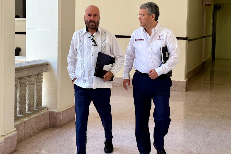 Magaly Deandar intensifica cercanía con familias reynosenses