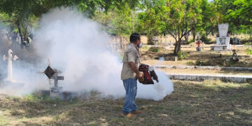 Coordina Municipio con el sector salud, acciones para combatir el dengue en panteones