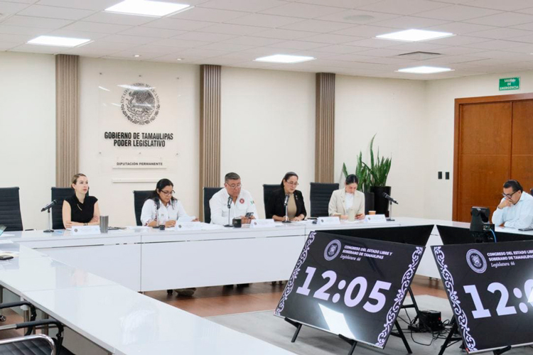 Ojeda descarta guerra por espectaculares en Nuevo Laredo