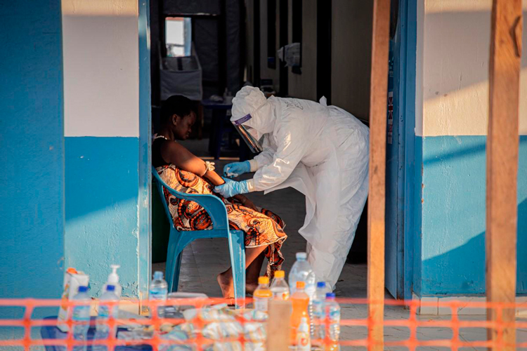 OMS reporta 506 muertes por brote de ébola en República Democrática del Congo