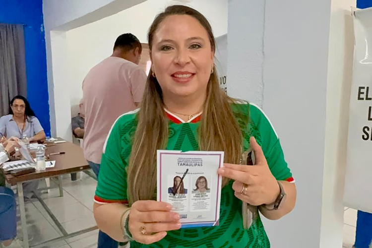 Rector de la UAT presenta avances del Atlas de Riesgos ante el gobernador en la Mesa de Paz