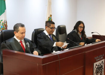Inicia alcalde Lalo Gattás nueva obra asfáltica en la Ampliación Las Playas