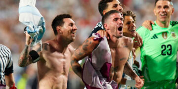 Jude Bellingham clasifica a Inglaterra a semifinales del Mundial con doblete ante Noruega