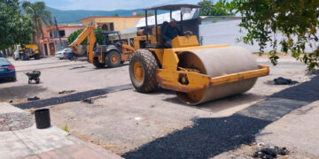 Amplían el bacheo en la colonia Miguel Alemán