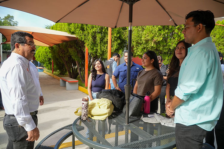 Rector de la UAT supervisa avances de obras en la Facultad de Derecho