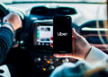 Uber exhibe tarjetón; Didi sigue bajo amparo