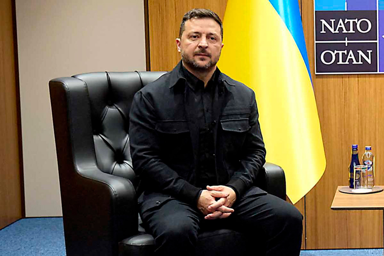 Zelenski anuncia acuerdo con EU para producir misiles Patriot