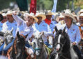 Carmen Lilia se suma a la cabalgata de la unidad