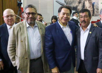 Celebra Patty Chío a Adultos Mayores de la Estancia Segura del DIF