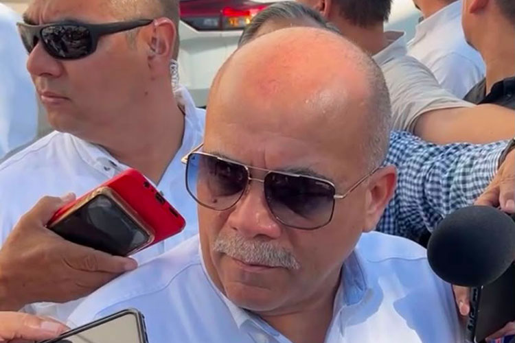 Karl Heinz niega pesquisas en ITAVU; pide denunciar irregularidades
