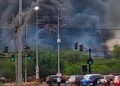 Incendio consume más de 200 vehículos en corralón de Reynosa