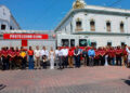 En el marco del Día del Bombero, Lalo Gattás entrega gran camión equipado