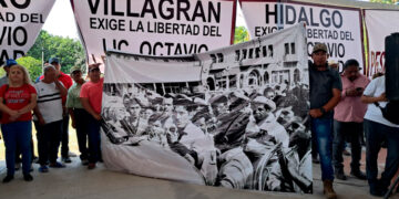 Miles toman carretera por libertad de Octavio Leal