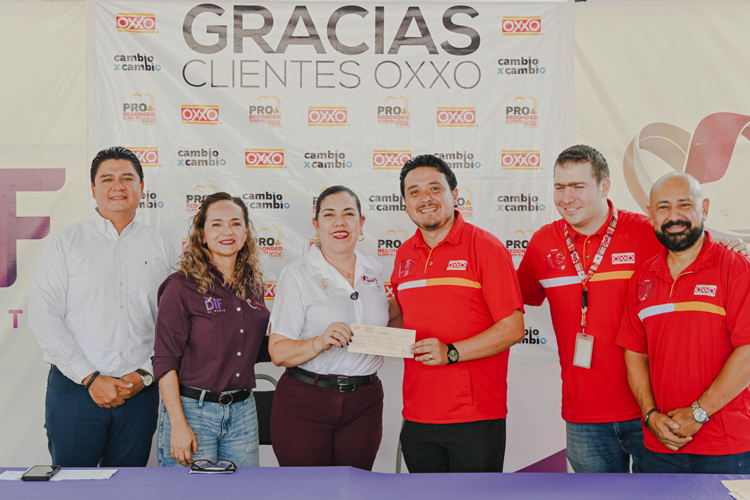 Agradece Patty Chío donativo de Grupo OXXO al Sistema DIF Mante