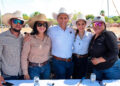 Celebran Lucy y Lalo Gattás con familias el 89 aniversario de Santa Librada