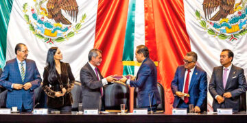 Paquete Económico 2027: Mano dura a evasión fiscal