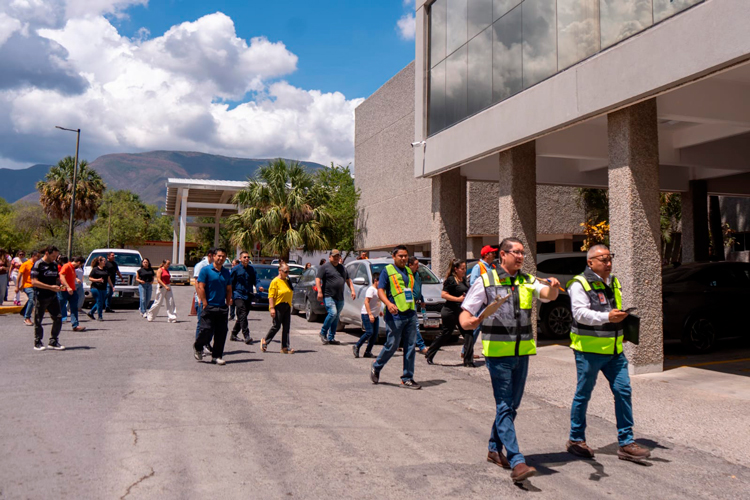 La UAT fortalece la cultura de prevención con simulacro de evacuación en el CU Victoria
