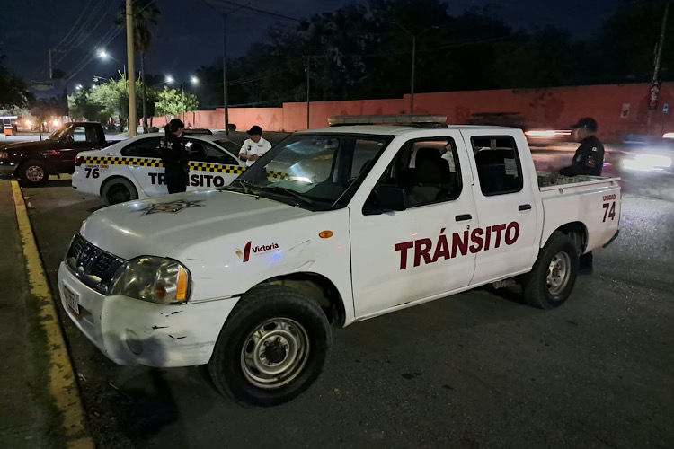 Entregan a Tránsito tres patrullas “recicladas”