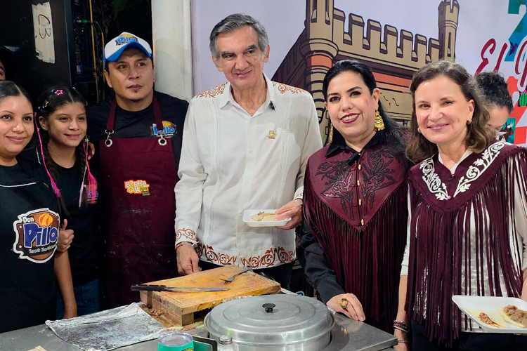 Carmen Lilia acompaña a Gobernador a inauguración de la Feria Tamaulipas