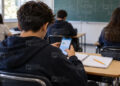 En Prepas celulares van a la mochila y con fines educativos