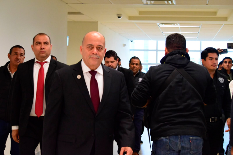Anzaldúa alerta: violencia escolar amenaza a maestros