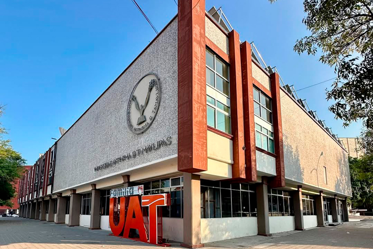 Supera 60% profesorado con doctorado en UAT